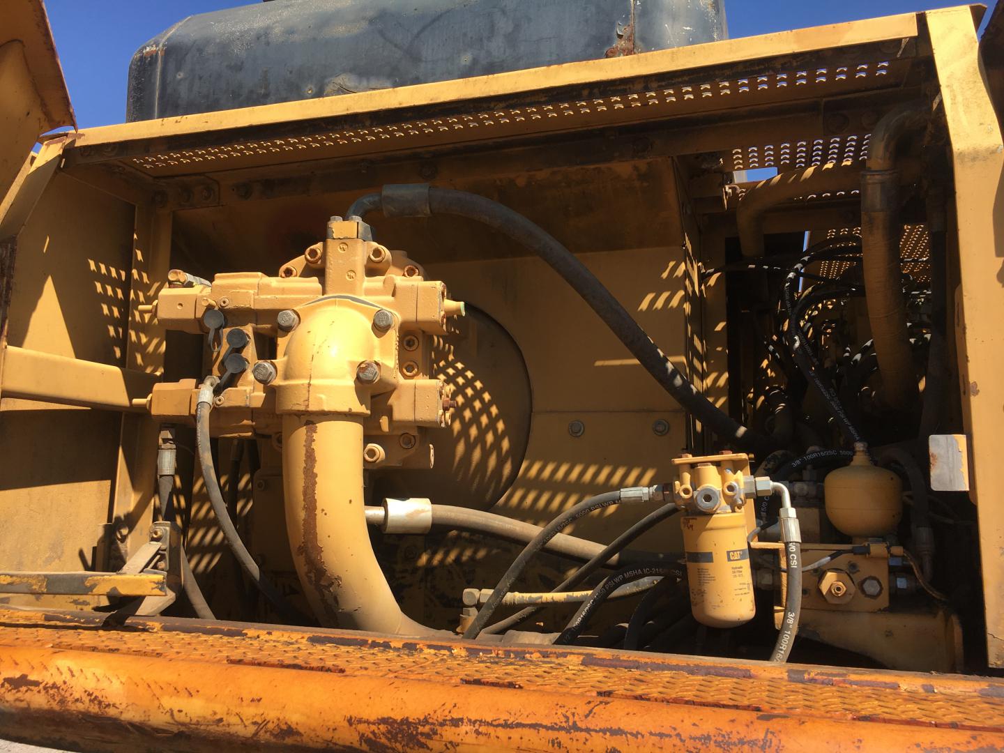 ./imagenes/INVOICE/2019/17020/EXCAVADORA CATERPILLAR 330L (21).JPG